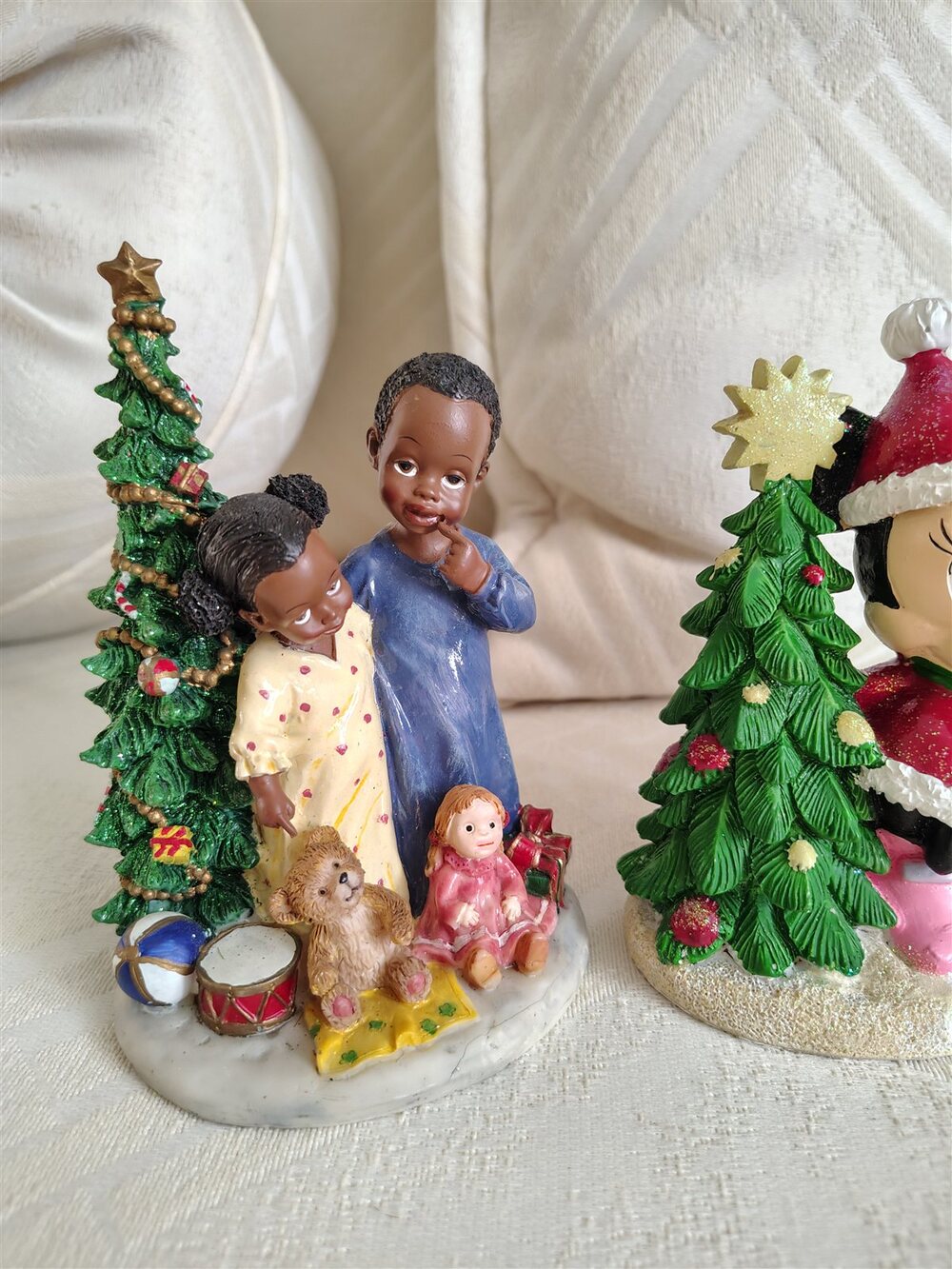 Children with Christmas Trees Resin Figurines Set Holiday Decor